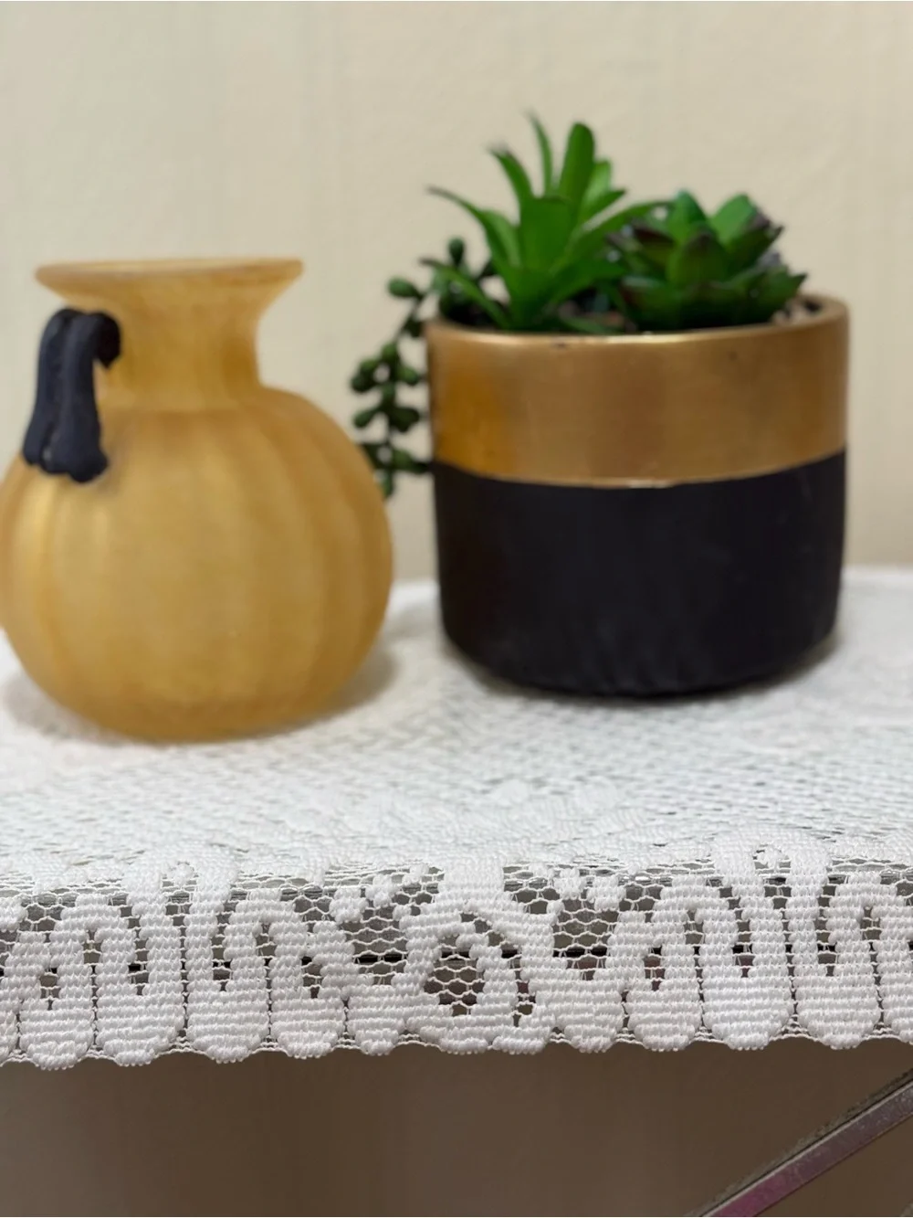 Vintage EA Made Italian Vase, 5 in Tall x 9 in Wide Decorative Accent